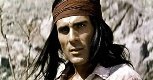 Гойко Митич