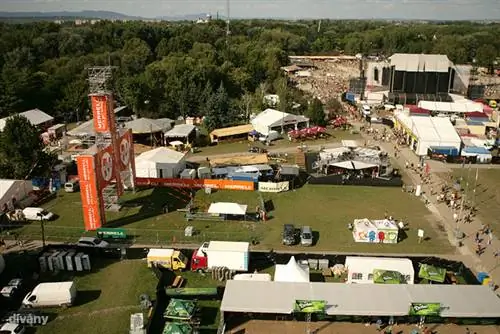 Porondszínház измельчал трупы локаций Sziget 4