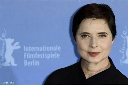 Не забывайте, что Изабелле Росселлини в июне этого года исполнилось 70 лет