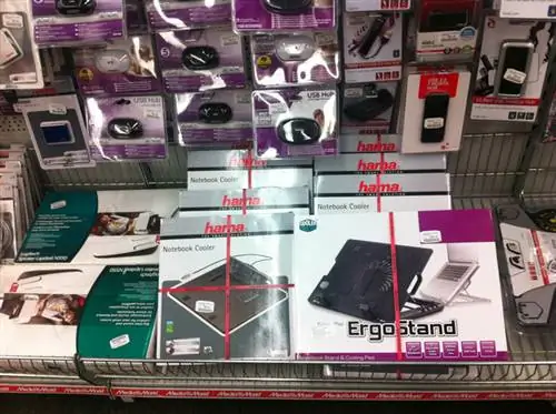 К счастью, в магазинах электроники, таких как Media Markt, полно стиральных машин, которые помогут решить эту проблему