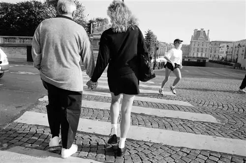 Стоит ли начинать со старшего парня?