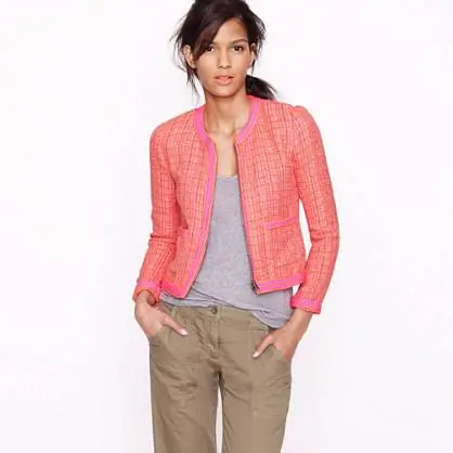 Розовый твидовый жакет за 80 тысяч из букле Plaid