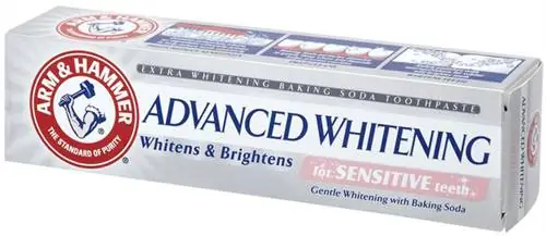 Британцы объявили зубную пасту для отбеливания зубов мусором