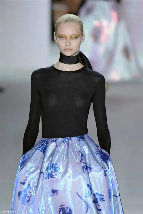 Для первой коллекции Dior Рафа Симонса мы не могли представить ничего лучше, чем пара мартини