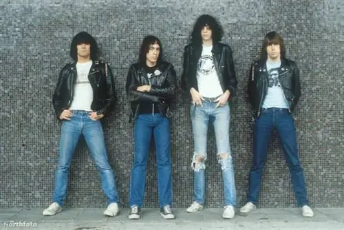 Участники первой панк-группы Ramones в джинсах