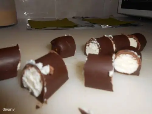 Нет остановки, мы тоже вытащили творожный батончик