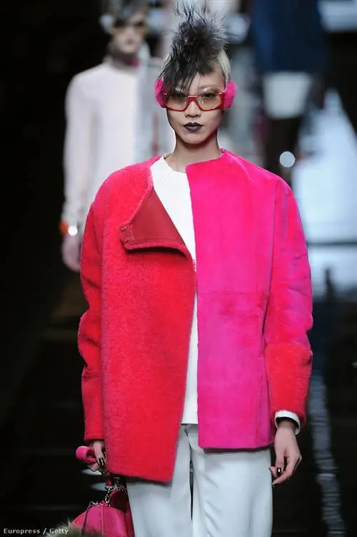 Но мы любили розовый на подиуме Fendi