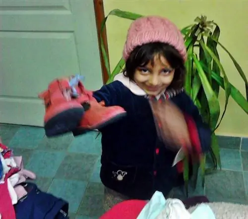 Кира и розовые туфли. Мы получили разрешение на публикацию изображения