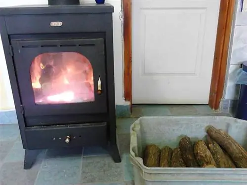 Печь консультанта. Газа в поселке нет