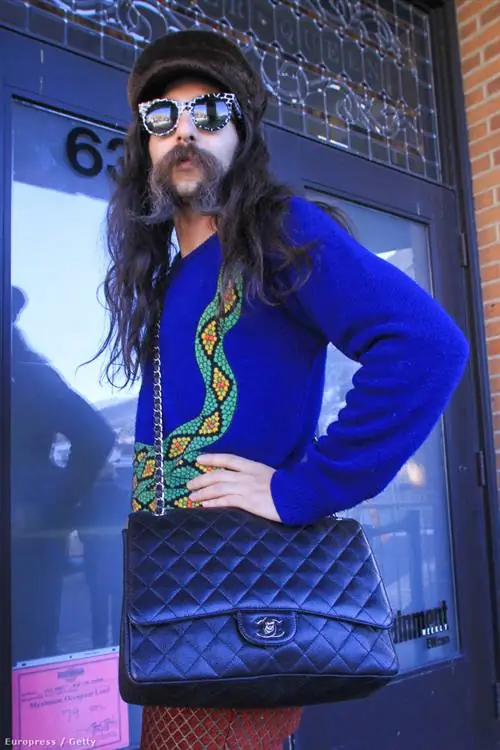 Певец Александр Антеби тоже носит винтажный Chanel