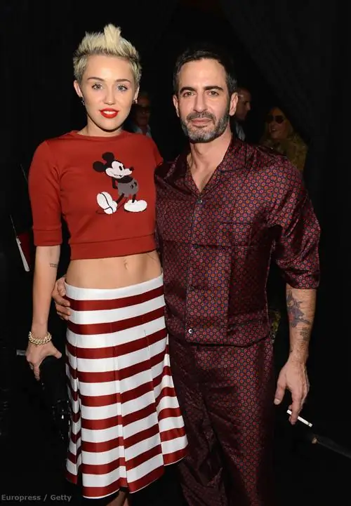 Судьба модных домов зависит от наших твитов