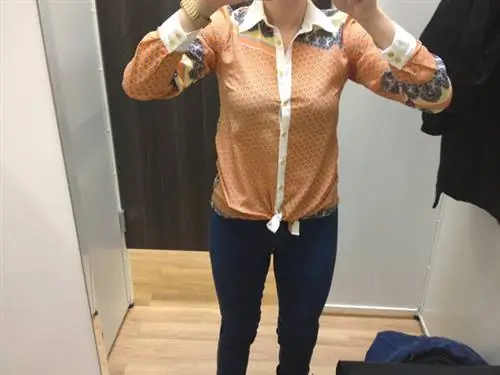 Tesco: рубашка с рисунком - 4 590 форинтов, джеггинсы - 2 590 форинтов