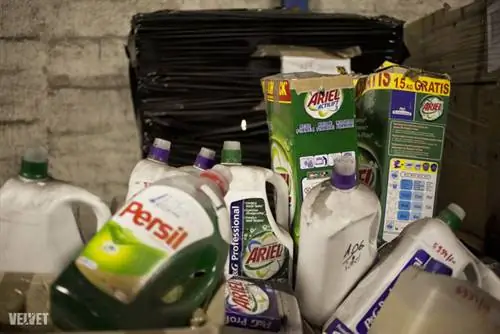 Провод тоже поддельный