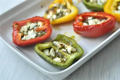 перец с соусом песто