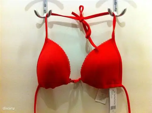 Calzedonia: этот топ стоит примерить на любую фигуру. Цена: 9000 форинтов