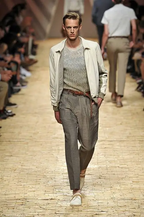 Цветы покроют тела итальянских мужчин в следующем году