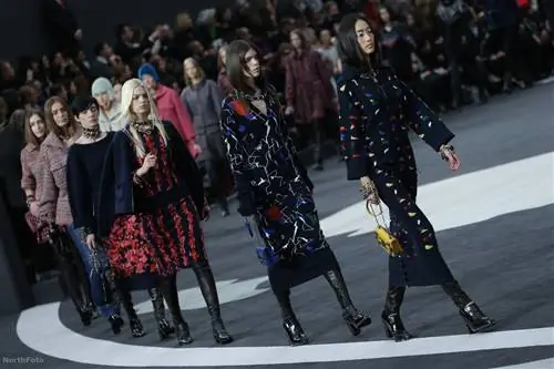 Отныне малолетние модели будут иметь права