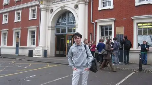 Какой первый день!