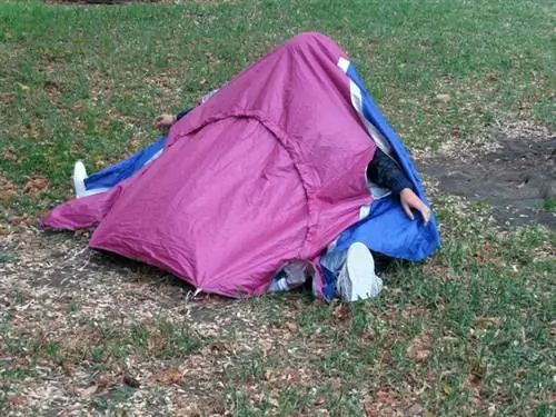 Палатка из обуви - это круто?