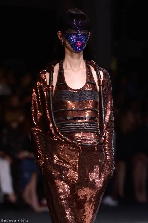 Givenchy открыл показ автомобильной погоней