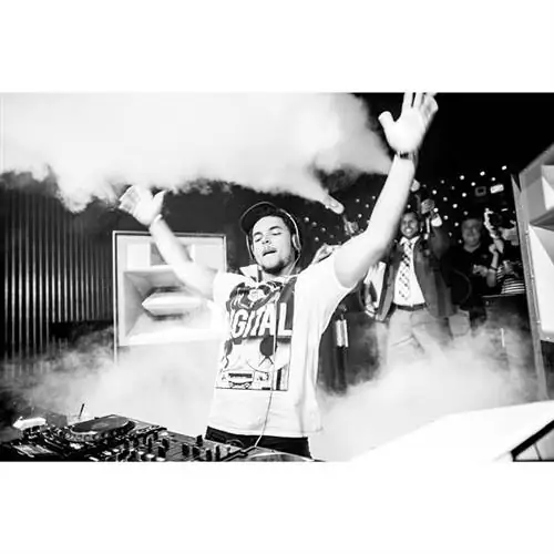 Пока Сури не выбила его из седла, Коннор Круз тоже имел новостную ценность