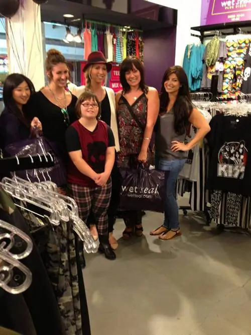 После рекламной фотосессии бренд также обновил гардероб Кэрри