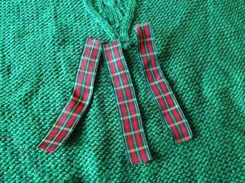 Строить дерево начинаем с трех полос одинаковой длины