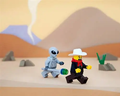 Нажмите на изображение, чтобы увидеть лего Джеффа Фризена