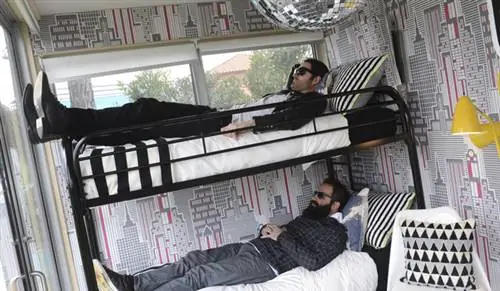 Вы также можете поехать в отпуск с бесплатным проживанием