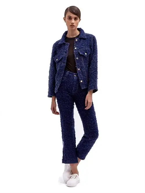 Неизвестно, откуда дизайнер черпал вдохновение