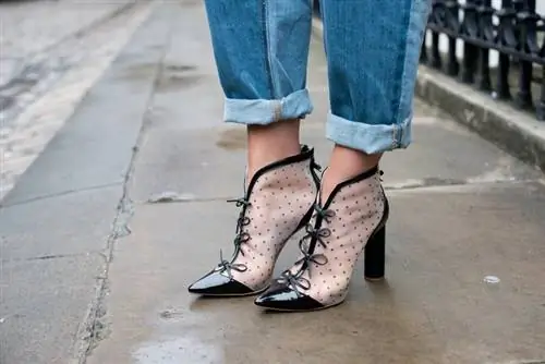 Вот как закатать штаны