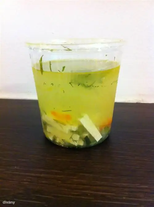 Кабачки, тофу и листья укропа с Avocádó Etelmanufaktúr