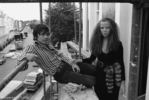 Дэвид Бейли и одна из его моделей-муз Пенелопа Три в Лондоне в 1967 году. В то время Бейли уже был женат на Катрин Денев