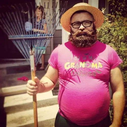 Chubstr - это скорее блог о стиле, чем личный сайт, но он заслуживает упоминания за его юмор и уникальность. В отличие от многих парней стандартных размеров, у блогера есть чувство юмора