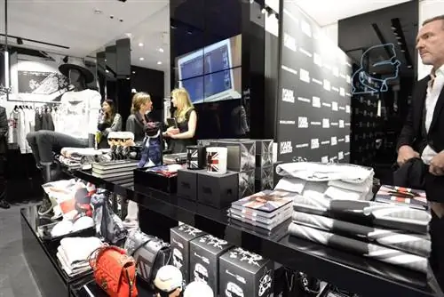 Chanel поощряет селфи