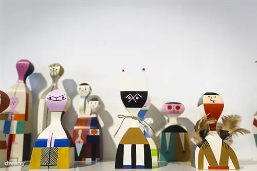 Пусть этот ребенок играет с деревом!