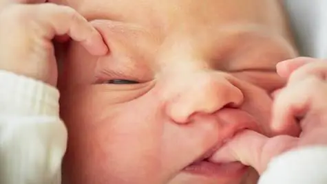 Смешные испанские и японские исследования младенцев