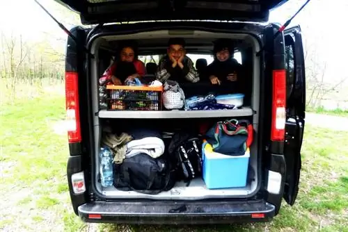 Вот так мы эмигрируем с четырьмя детьми