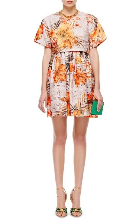 Я был бы так признателен за платье MSGM за 2000 долларов, что даже не стал бы снимать его перед сном