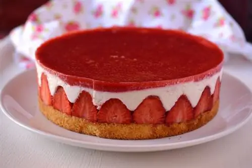 Клубничный творожный торт1