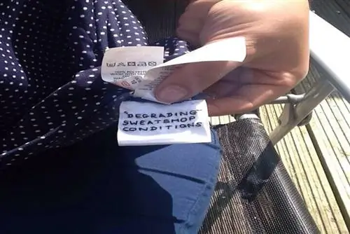 Три человека уже нашли письма с просьбой о помощи в своей одежде Primark