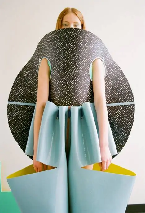 Тридцать лет назад его форма и цвет вызывали удивление даже у любителей современного стиля