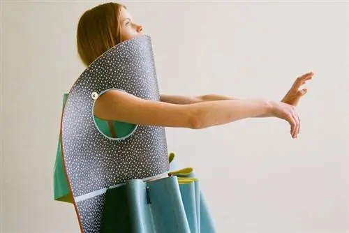 Носите одежду из пенопласта