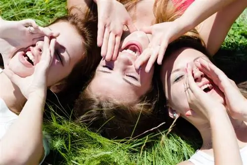 Мы все рассказываем хорошему другу. Или нет?