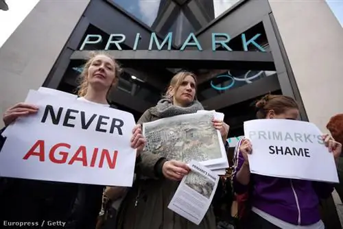 Сначала протестующие у магазина Primark. Этого недостаточно, но это идеальный первый шаг