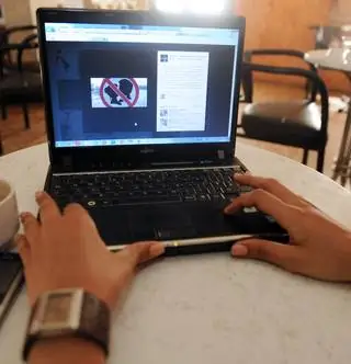 10 странных правил из условий использования социальных сетей