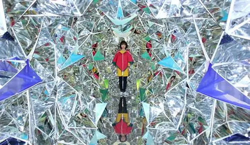 Вы когда-нибудь испытывали психоделический опыт в контейнере?