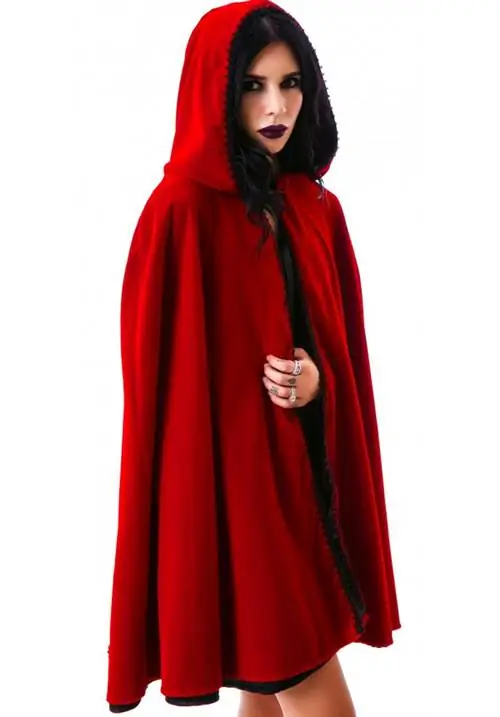 В этот раз одному из наших любимых интернет-магазинов, dollskill.com, понравился переходный плащ Saint Laurent, напоминающий накидку с капюшоном Красной Шапочки