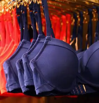 Выяснилось: ношение бюстгальтера не вызывает рак