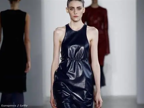 Кожа не изнашивается: показ коллекции Calvin Klein Collection Кожа не изнашивается: показ коллекции Calvin Klein Collection